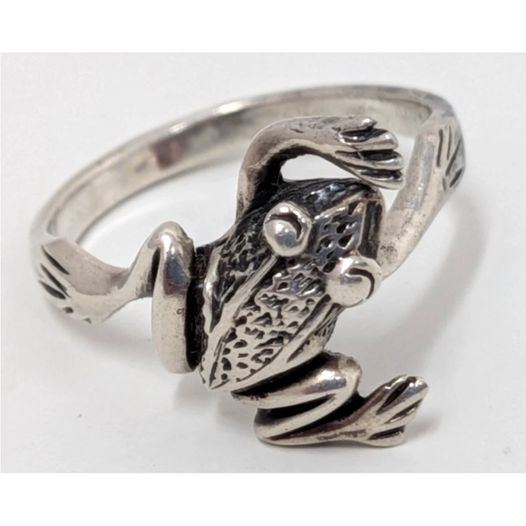 Silver Frog Ring - Picture 1 of 8